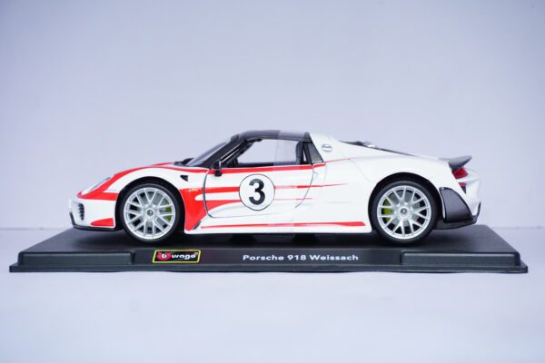 Porsche 918 Weissach - Image 3