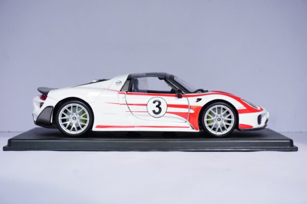 Porsche 918 Weissach - Image 2