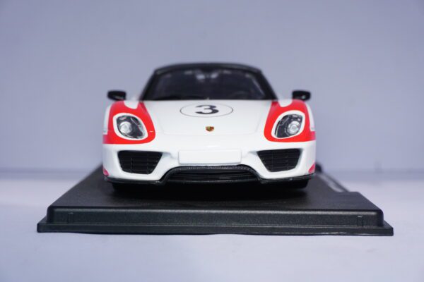 Porsche 918 Weissach