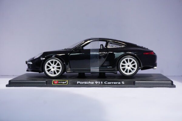 Porsche 911 Carrera S 2013 Sports Car - Image 4