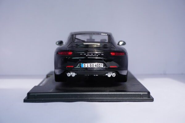 Porsche 911 Carrera S 2013 Sports Car - Image 5