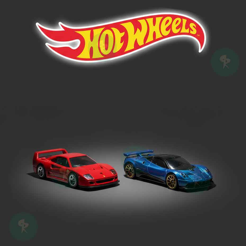 Hot Wheels mainlines die-cast cars, featuring red Ferrari F40 and blue Pagani Utopia, collectible car models at RACEiN PARC