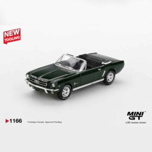 Mini GT 1166 Ford Mustang Convertible 1964 in Highland Green recreated in 1:64 scale. Classic American pony car collectible. GTIN to be updated | MPN MGT01166. Available now at RACEiN PARC.
