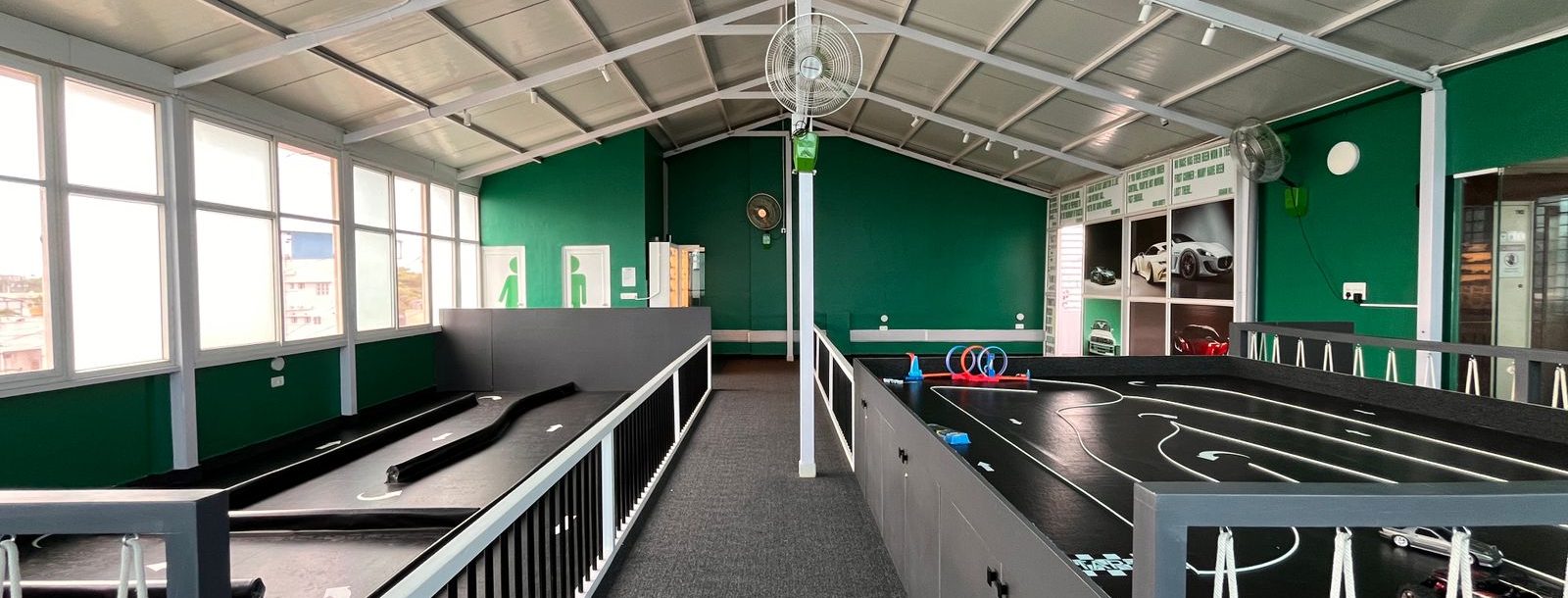 Indoor RC racing arena at RACEiN PARC in Jayanagar, Bengaluru. Looking for RC racing in Bangalore? Discover where to race RC cars indoors, compare venues, explore racing formats, and find beginner-friendly RC tracks in Bengaluru. RC racing in Bangalore